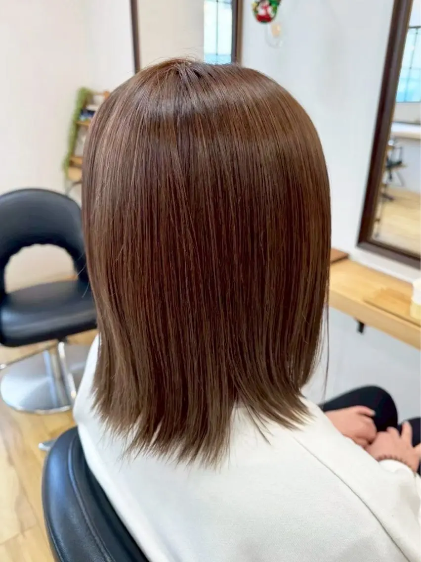 ショート ヘアカラー トリートメント MOLLA 大井陽菜のヘアスタイル