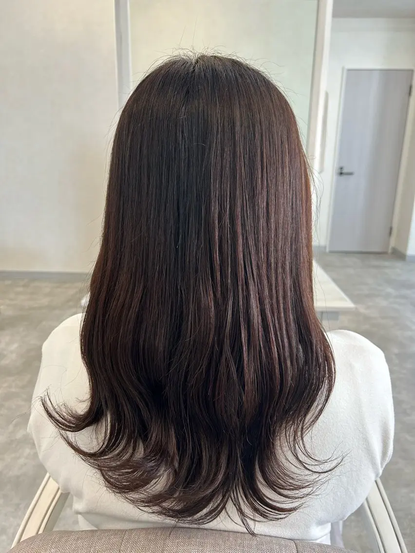 カラー 稲井 裕美のヘアスタイル