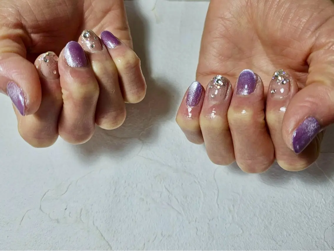 ネイル オーロラネイル フットネイル フレンチネイル ジェルネイル マグネットネイル ハンドネイル mogunail &blowのネイルデザイン