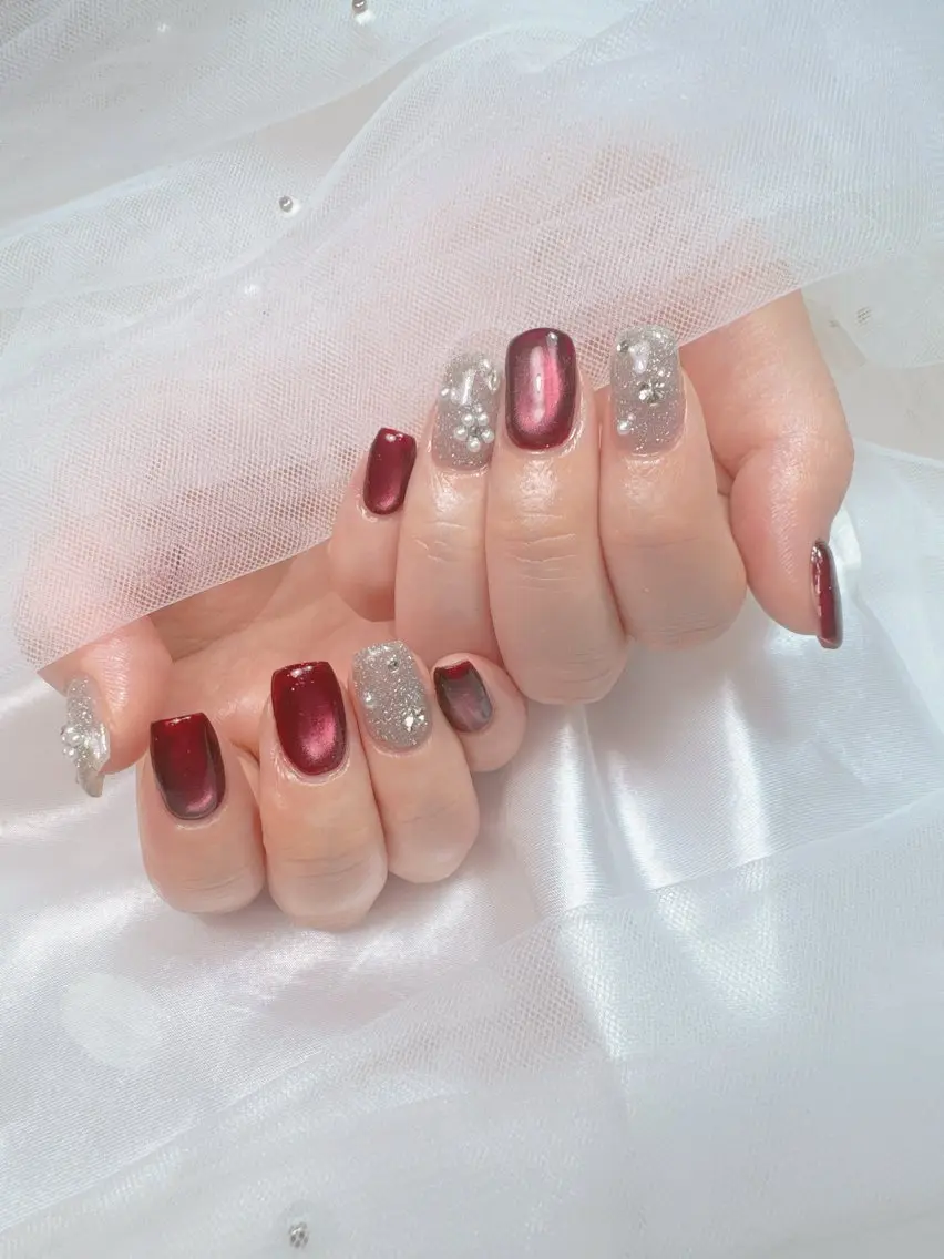 ネイル アートネイル チークネイル フレンチネイル ジェルネイル ガラスフレンチ ハンドネイル Queeens nailのネイルデザイン