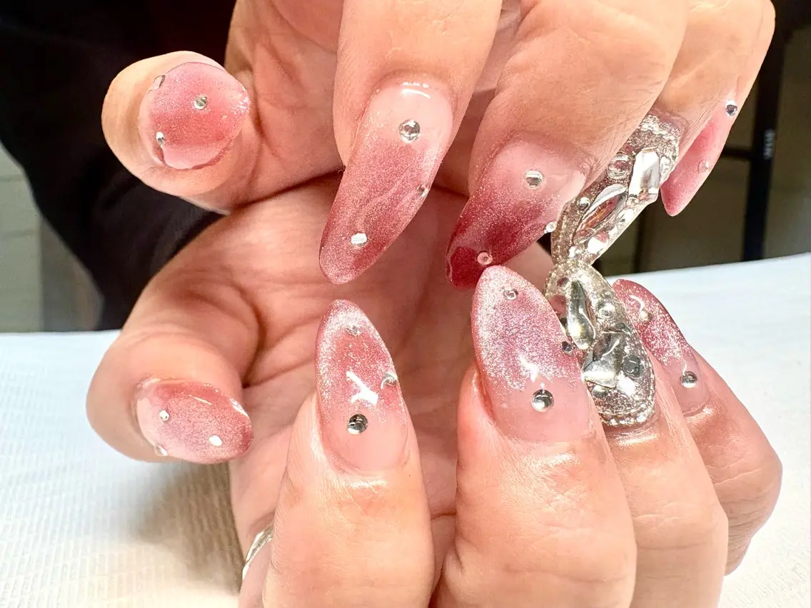 ネイル マグネットネイル ピンク 新宿マグネット Mii Nailのネイルデザイン