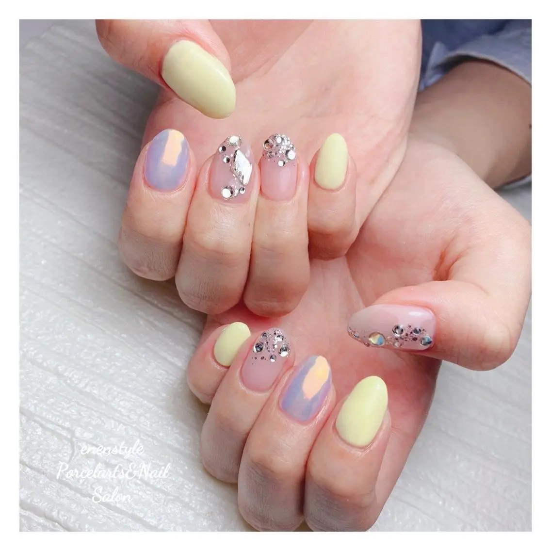 ミディアム ネイル 🐾enen style 🐾のネイルデザイン