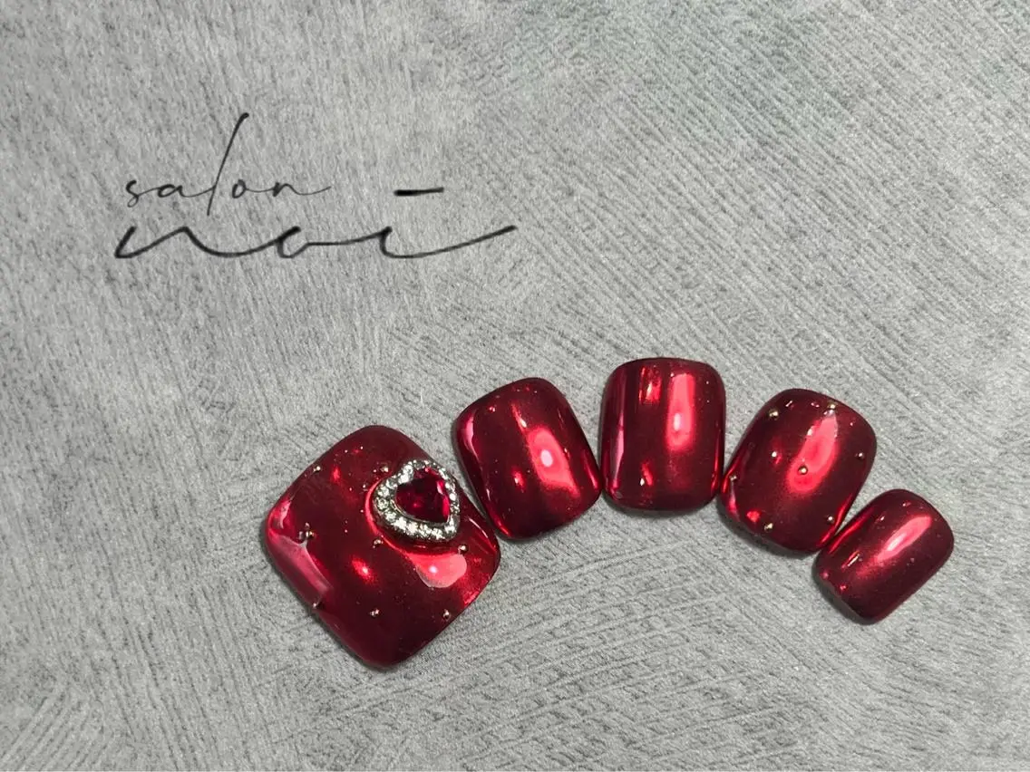 ネイル フットネイル バレンタイン フットネイル salon noiのネイルデザイン