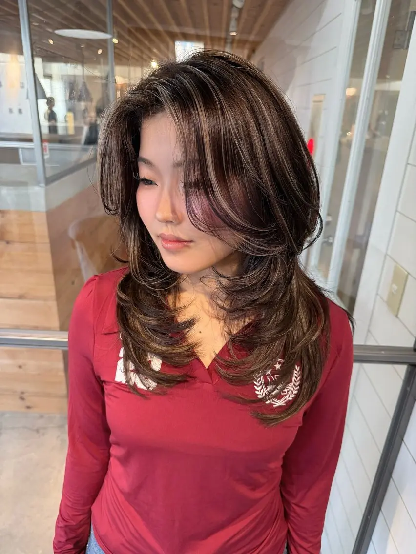 セミロング カット mellowman 【メロウマン】のヘアスタイル