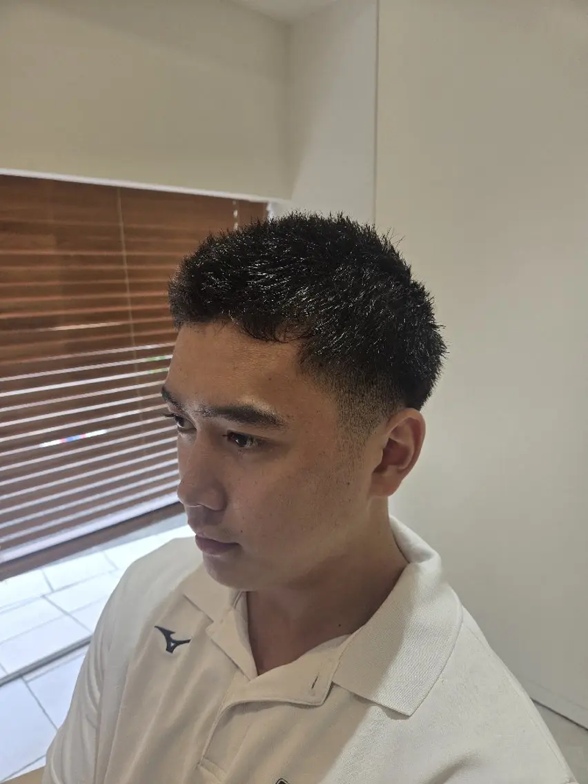 メンズ フェードカット preak TOMOのヘアスタイル