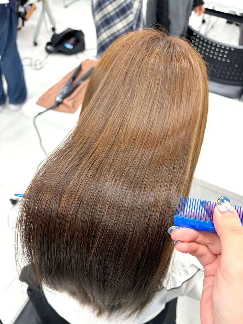 セミロング トリートメント 中飯 雪乃のヘアスタイル