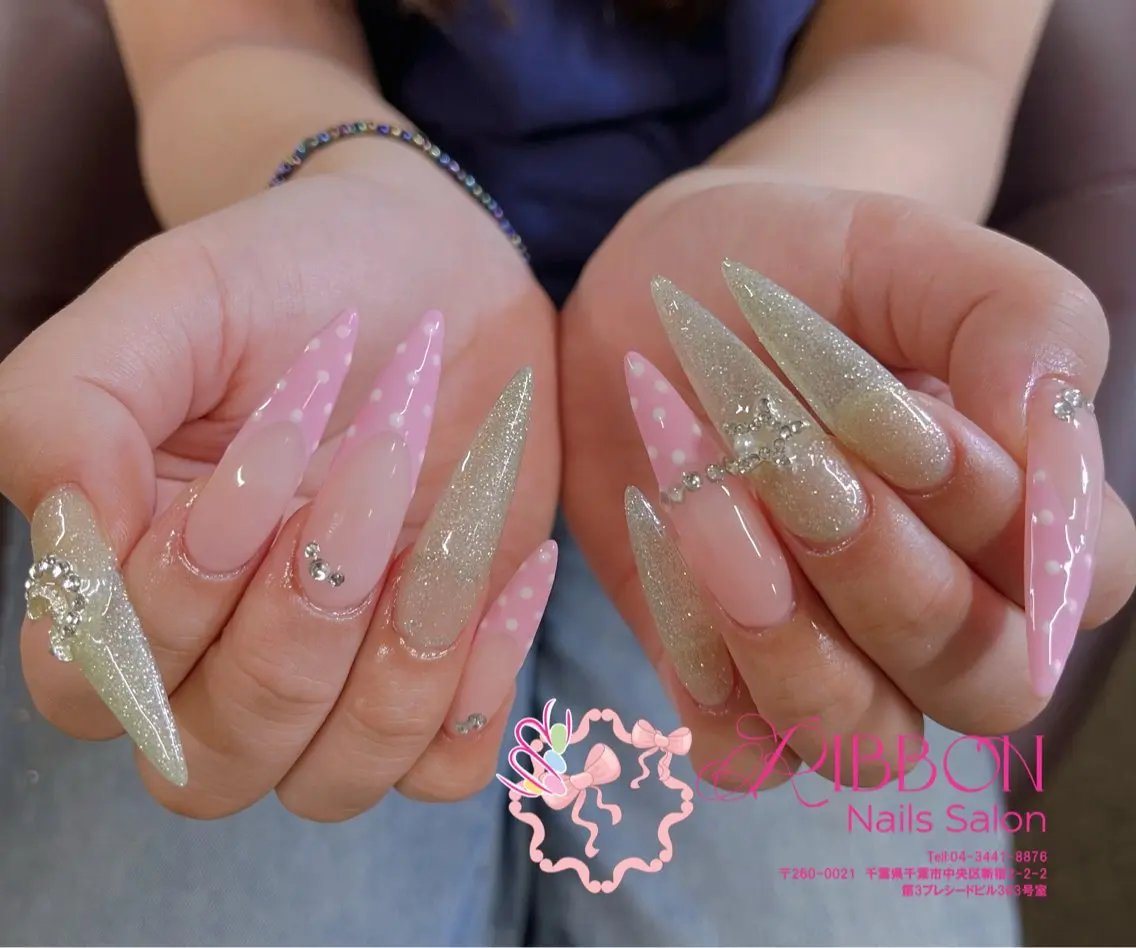ネイル フットネイル フレンチネイル ジェルネイル マグネットネイル 持ち込み ハンドネイル Ribbonnail salonのネイルデザイン