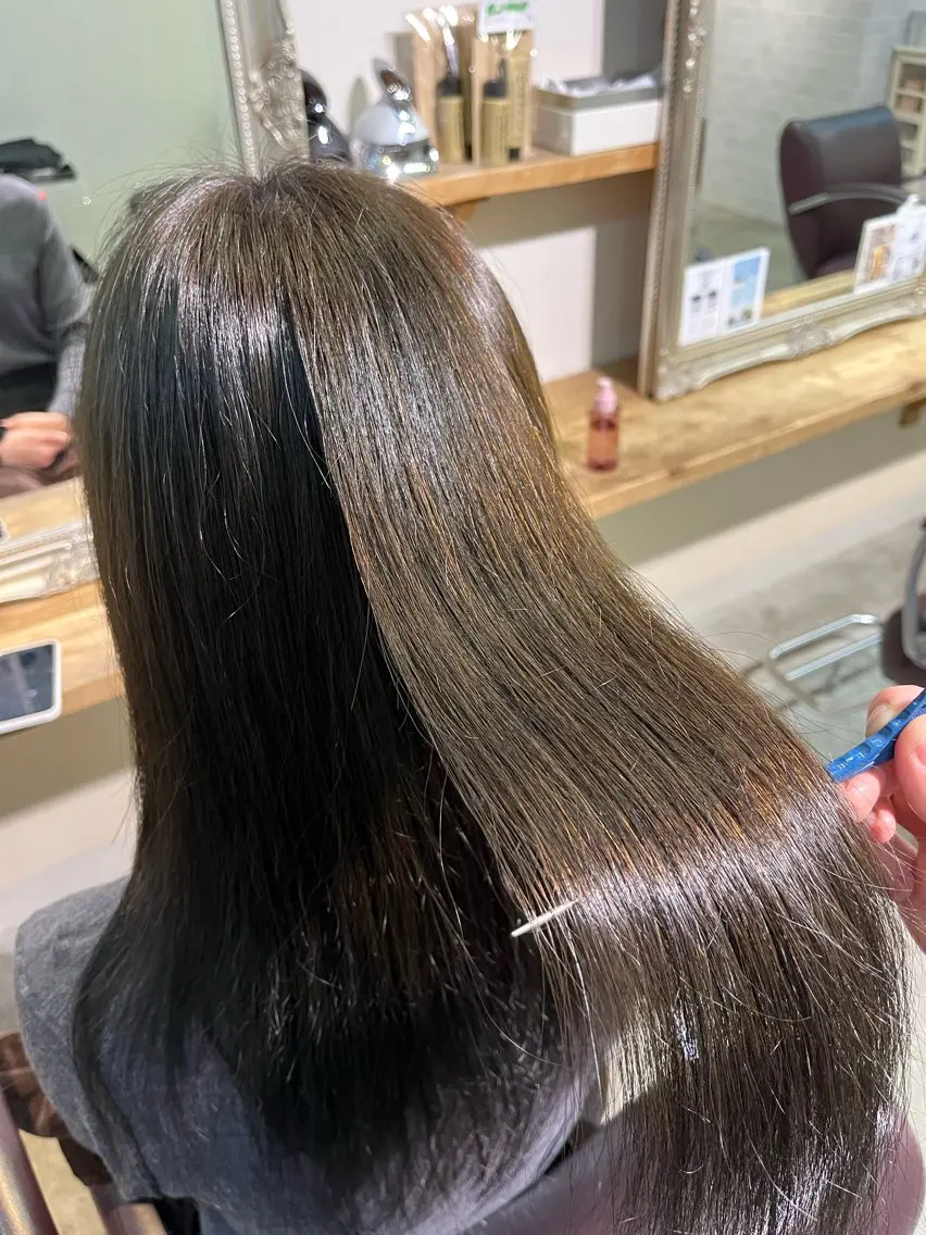 ロング カラー ヘアカラー トリートメント フェザーパーマ🌙 毛流れ yuzukiのヘアスタイル