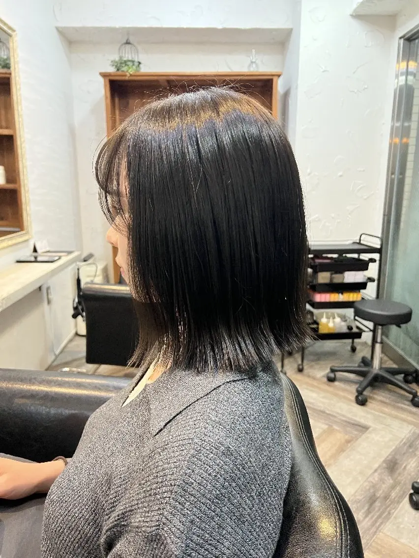 ミディアム 柴田 冬羽のヘアスタイル