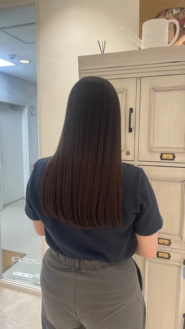 ロング トリートメント 上原 彩乃のヘアスタイル