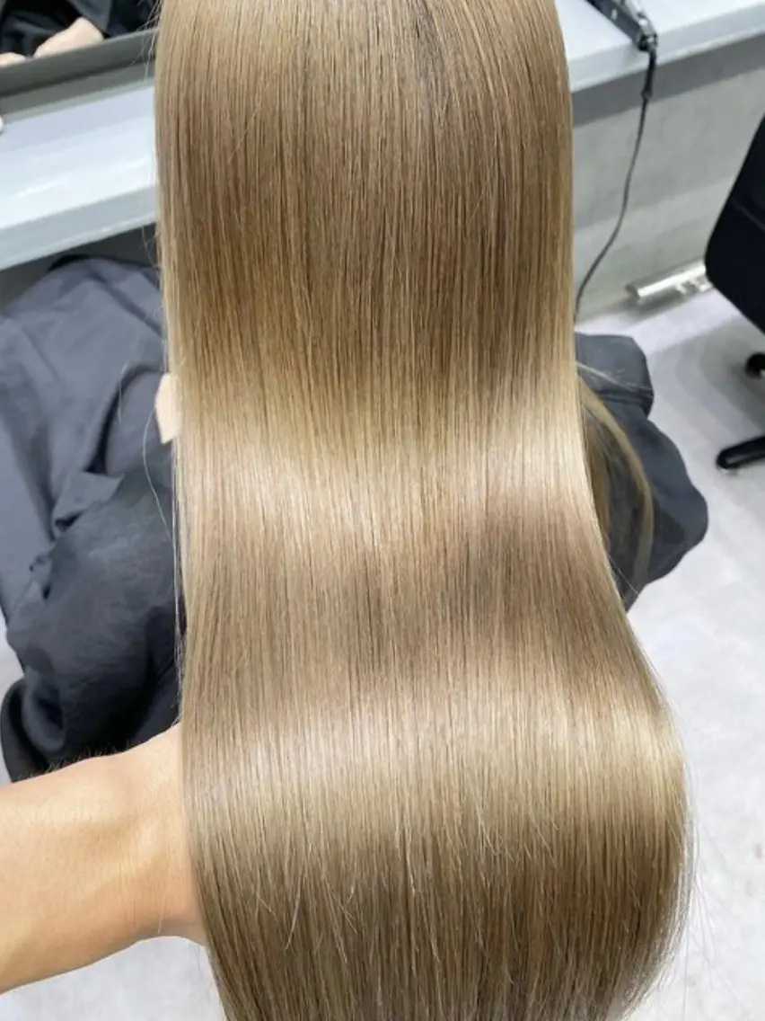 ロング カラー ヘアアレンジ 髪質改善 トリートメント ヘアカラー トリートメント vizz by el yts 北谷ブリーチのヘアスタイル