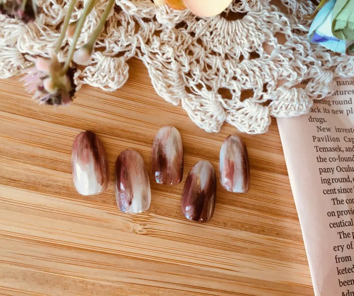 ネイル ミラーネイル ニュアンスネイル ショートネイル 冬ネイル nailroom OHANA🌴のネイルデザイン