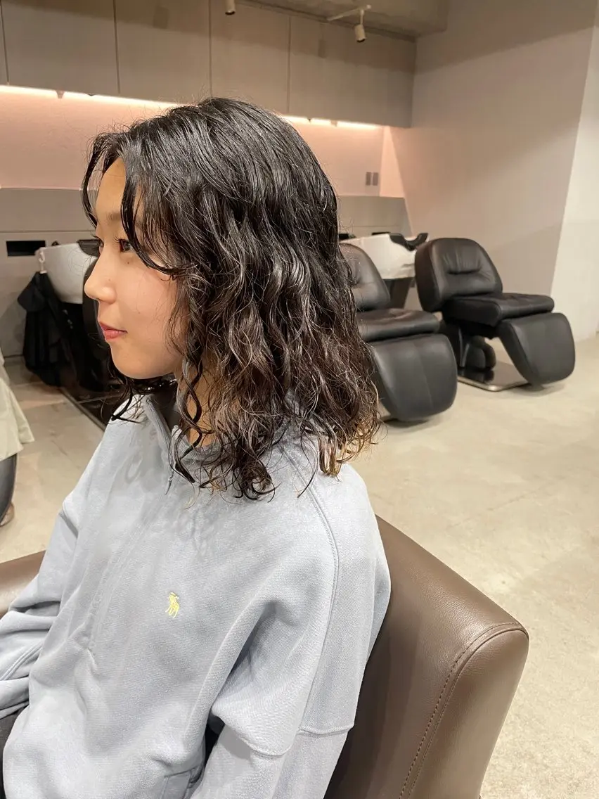 ミディアム カラー パーマ カット パーマ 表参道🌿赤み消し カラー/チナツのヘアスタイル
