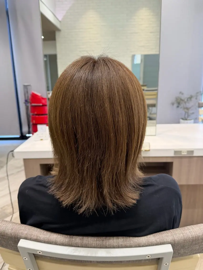 カラー 浅見 瑠那のヘアスタイル