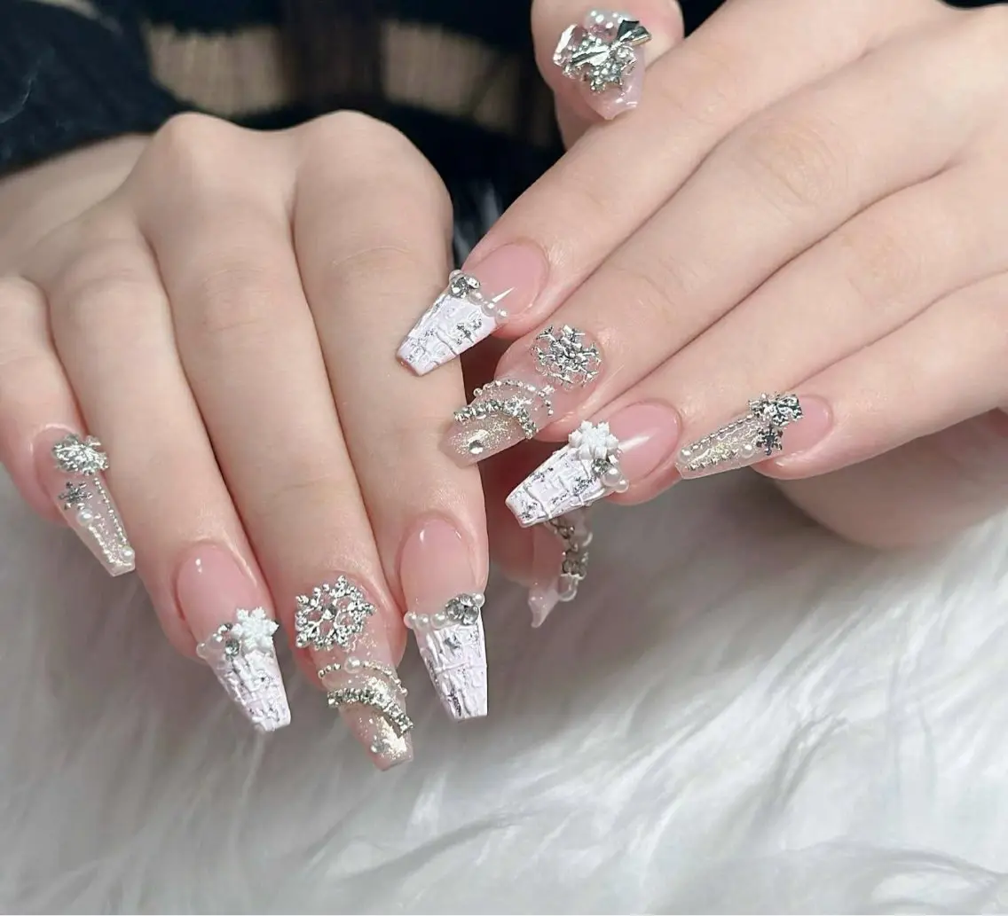 ネイル オーロラネイル フレンチネイル ジェルネイル ハロウィン 韓国ネイル ハンドネイル H.baby Nail Salonのネイルデザイン