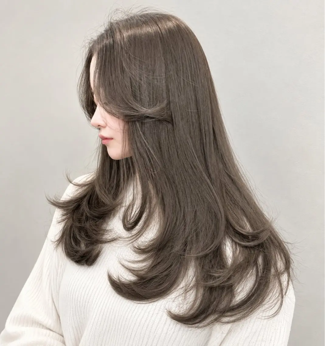 ミディアム カラー カット ヘアカラー トリートメント 🦋韓国風レイヤー/ 艶髪矯正🦋凛太郎のヘアスタイル