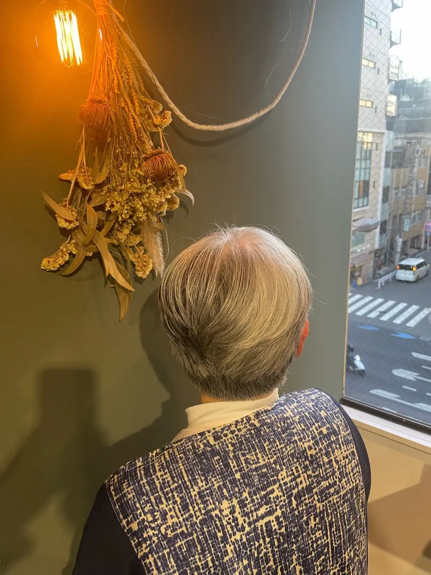 ショート ミセス 井上 飛鳥のヘアスタイル