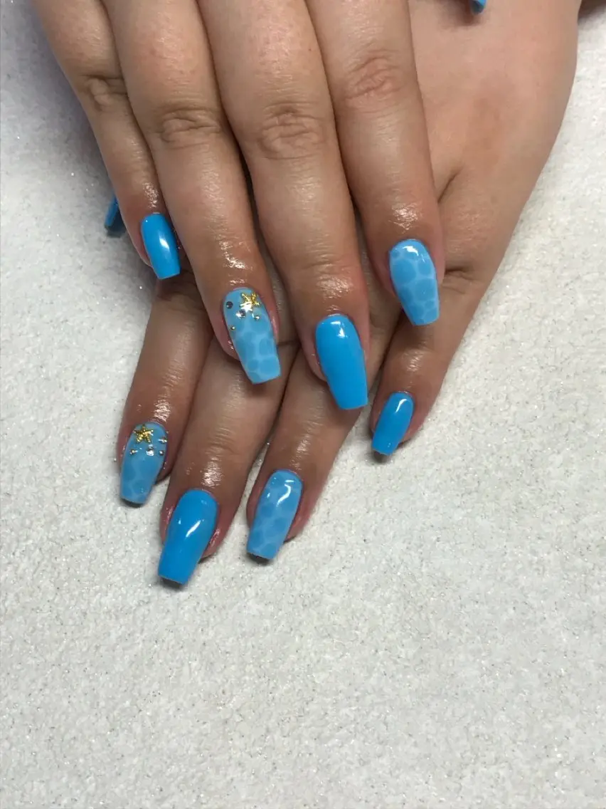 ネイル ハンドネイル 💖𝓜𝓲𝓸 /7月予約受付中💖のネイルデザイン