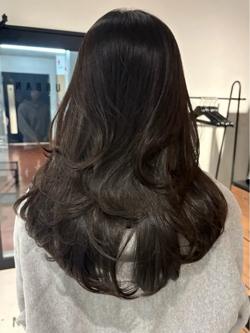 セミロング ハイレイヤー レイヤーカット カット ヘアカラー トリートメント ' RYOKAのヘアスタイル