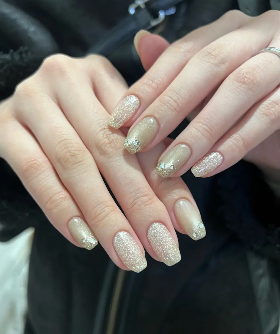 ネイル ハンドネイル White dear fujiwaraのネイルデザイン