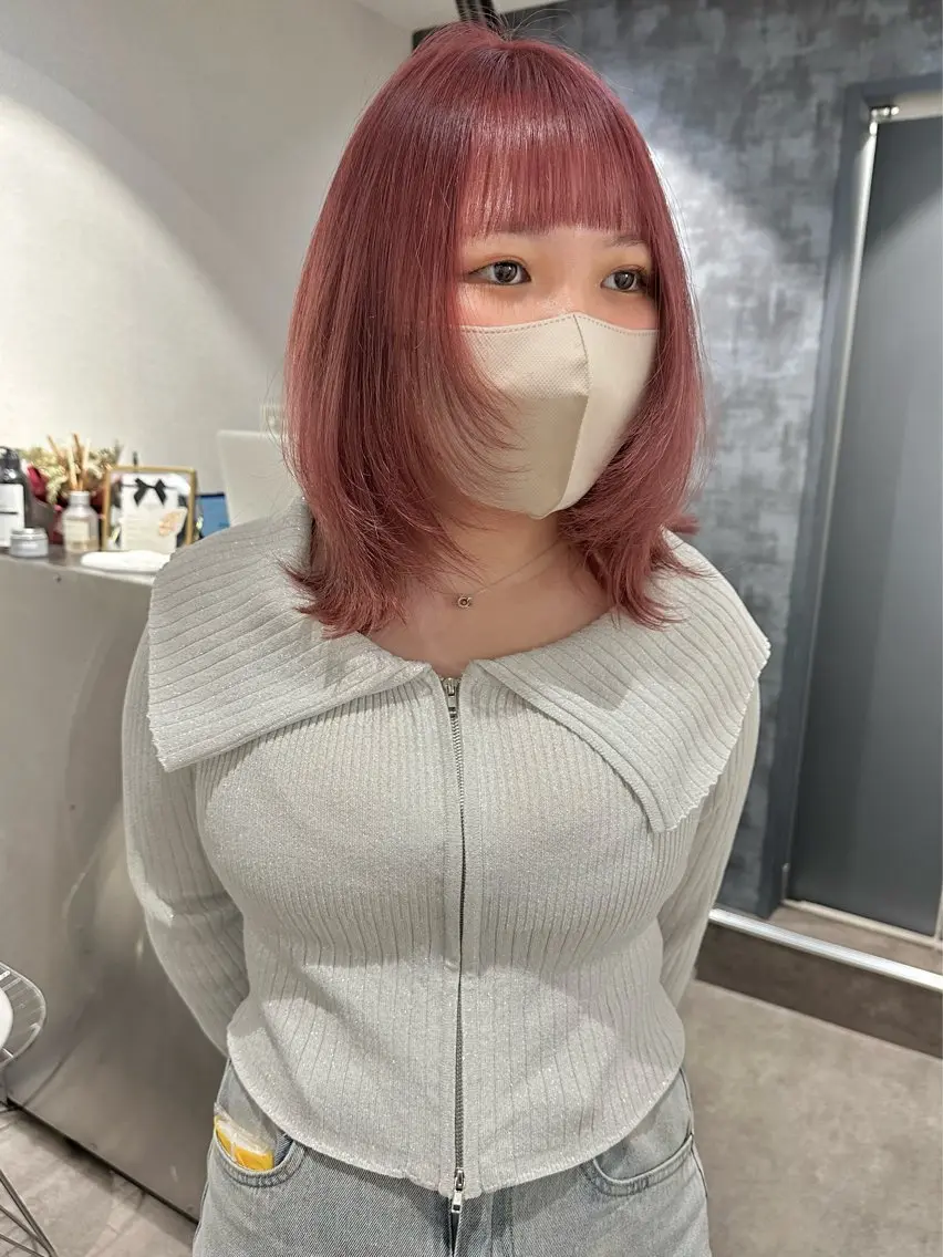 ミディアム カラー ベージュカラー ピンクカラー ピンクベージュ レイヤーカット ウルフカット レイヤーカット🪄 耳ツボ🎀Ayumiのヘアスタイル