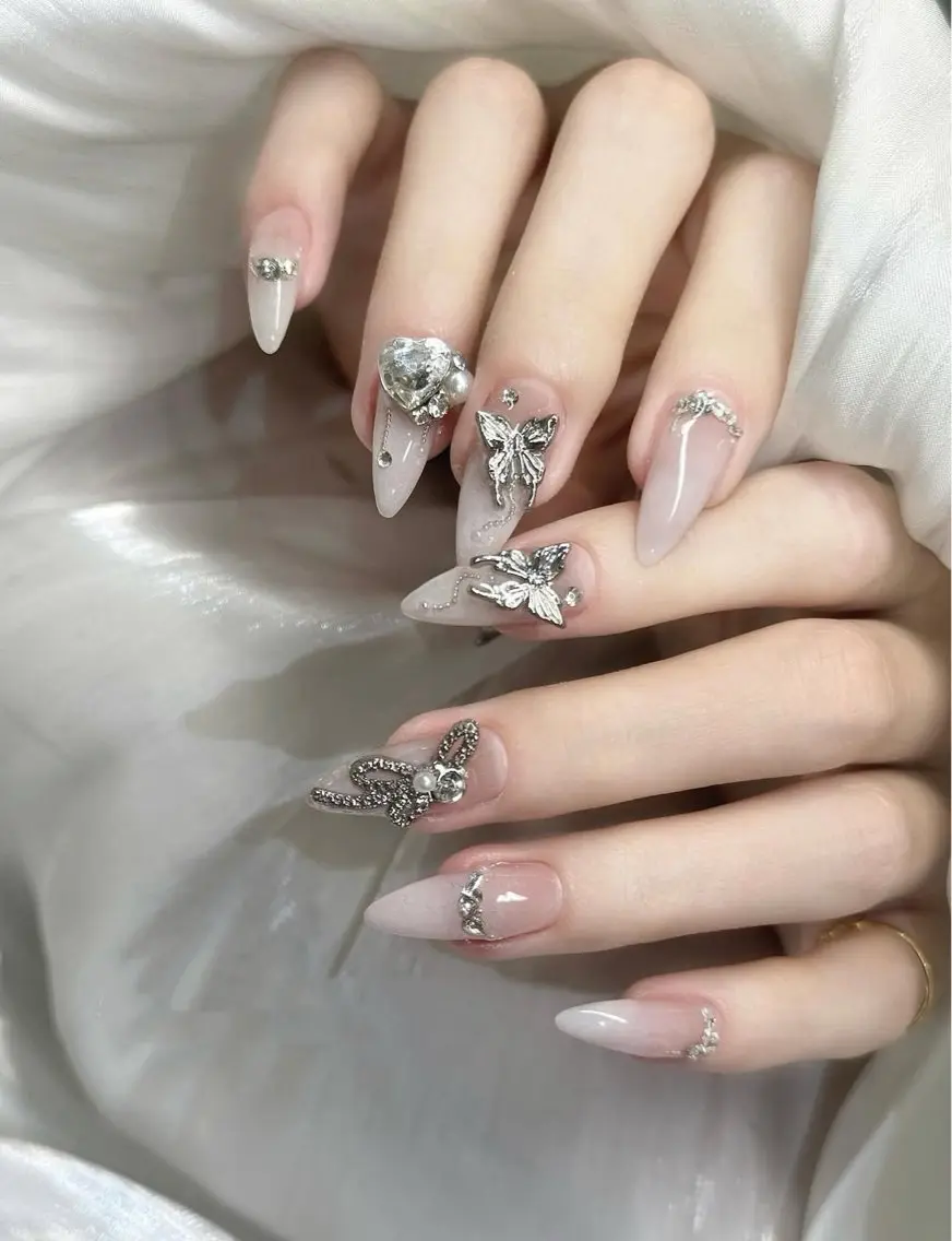 ネイル ハンドネイル Rina Mika Nailsのネイルデザイン
