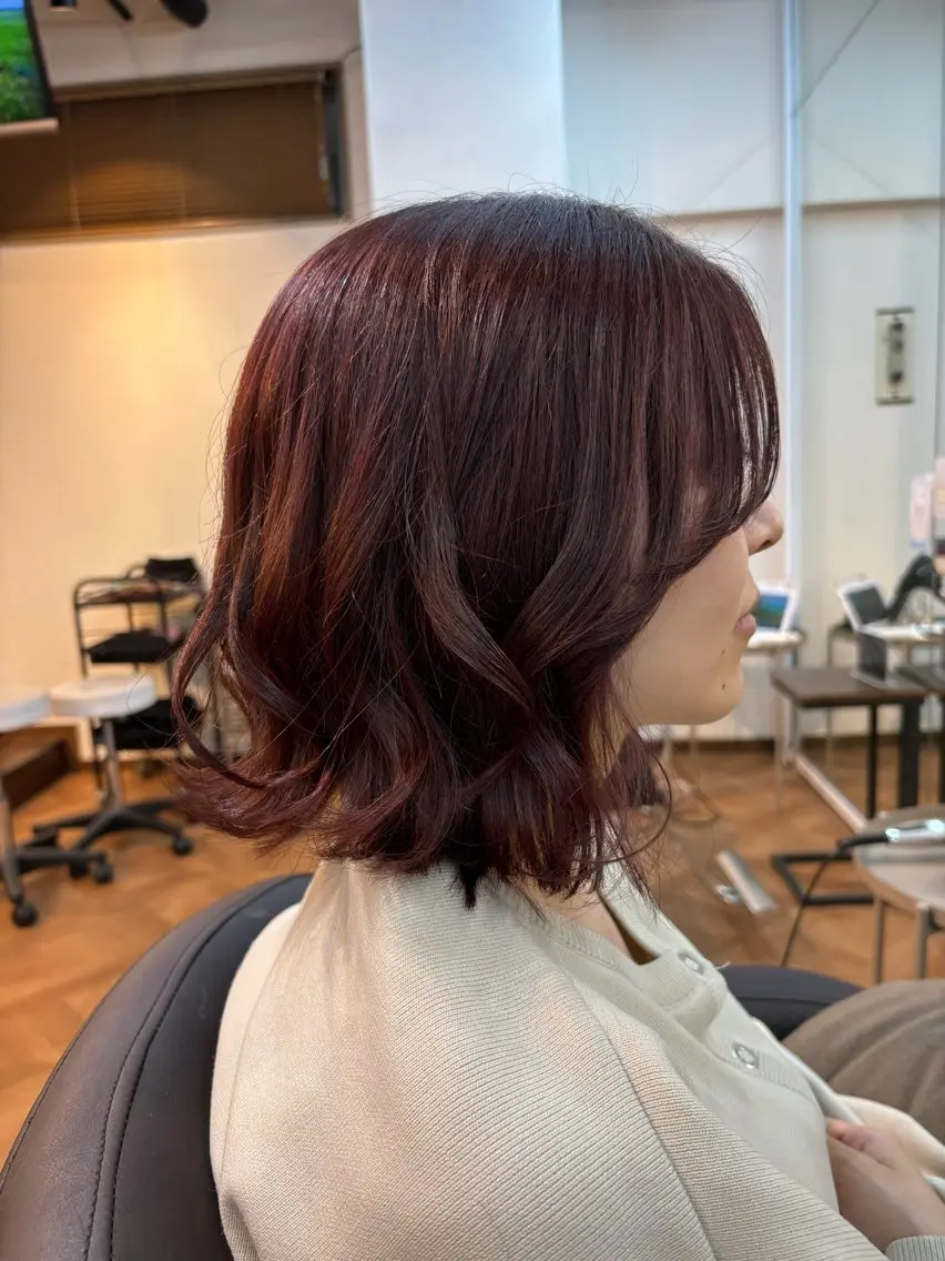 ミディアム カラー ボルドーカラー 木下 みさきのヘアスタイル