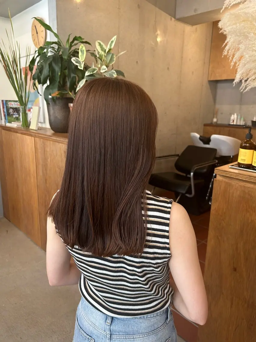 セミロング 伊賀 海優のヘアスタイル