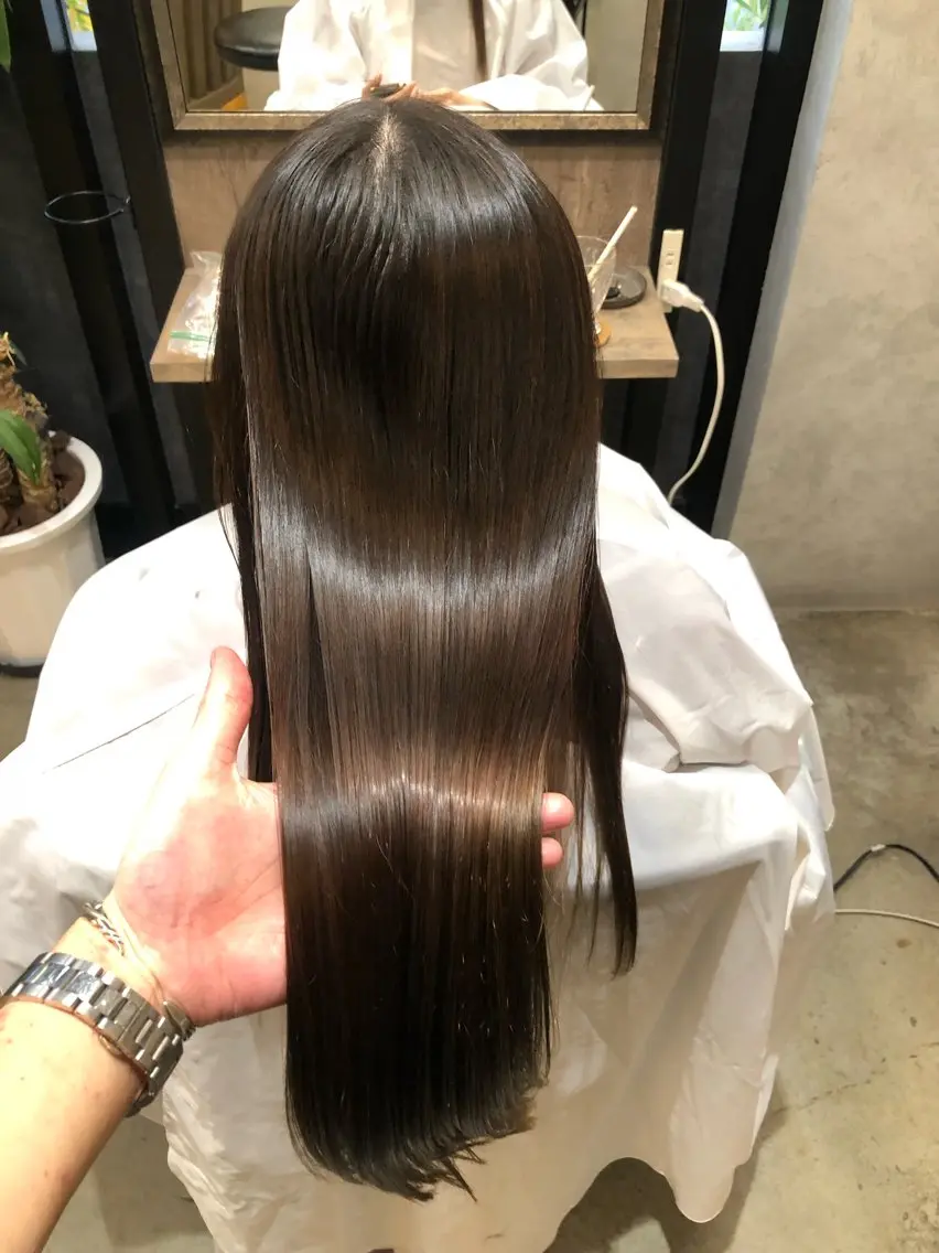 ロング カット 縮毛矯正 【髪質改善】 【酸性ストレート】のヘアスタイル