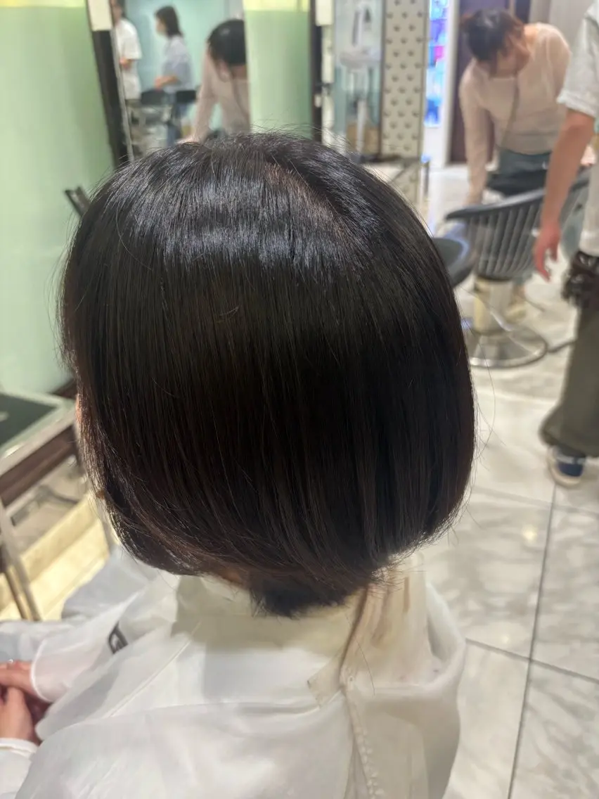 白髪染め　リタッチ　シャンプー＋トリートメント＋ヘアセットの写真
