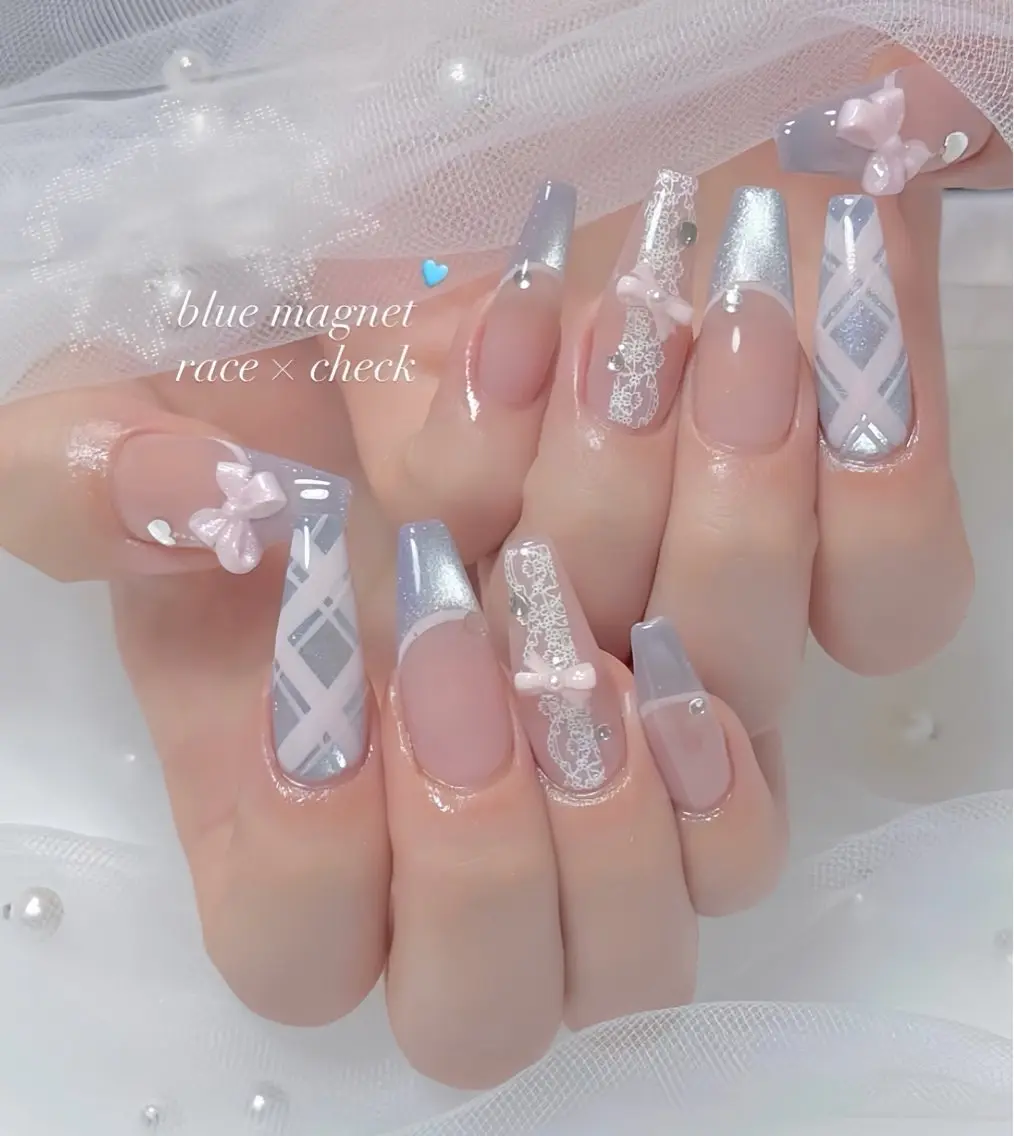 ネイル オーロラネイル チークネイル 桜ネイル クリアネイル ドット ハンドネイル Rin Nail Shinokuboのネイルデザイン