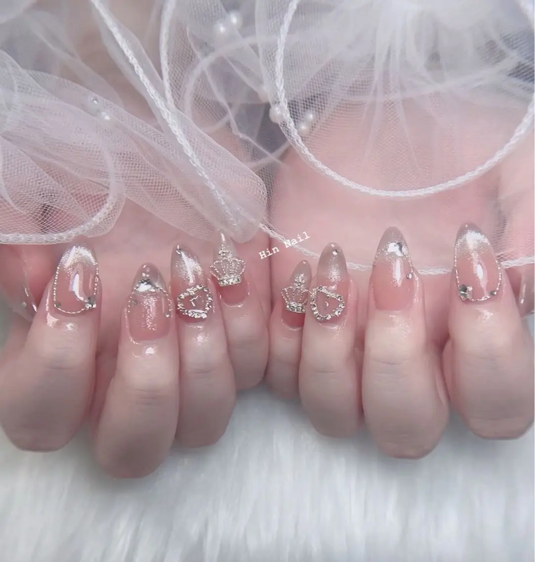 ネイル ハンドネイル HIN NAILのネイルデザイン