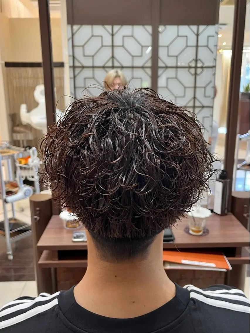 ショート パーマ メンズ マッシュ メンズパーマ 刈り上げ 🧊メンズ特化🧊 高木航希のヘアスタイル