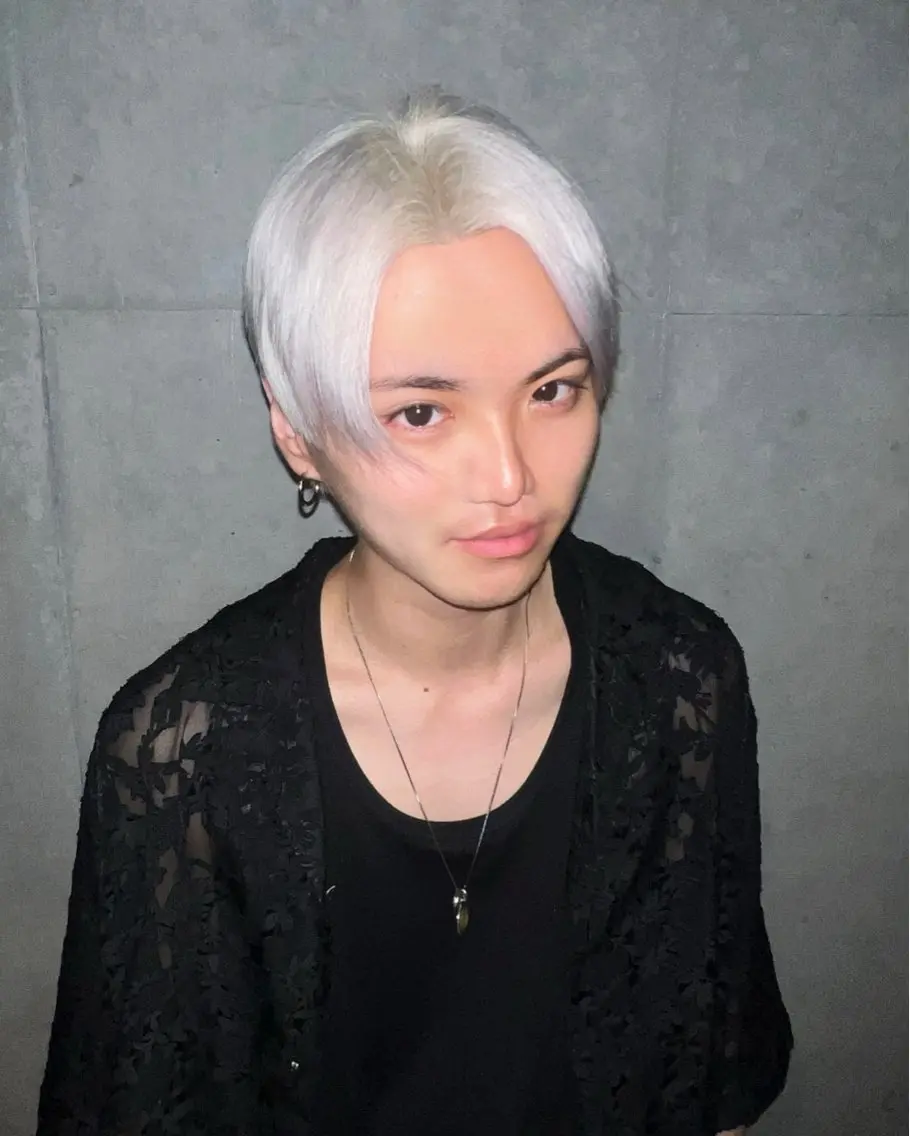 ショート カラー ブリーチ 透明感カラー ハイトーンカラー ショートヘア 縮毛矯正 ヘアカラー トリートメント RYOTA /GARTE髪質改善のヘアスタイル