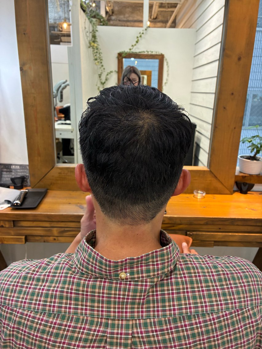 メンズ フェードカット 刈り上げ 小野 咲雪のヘアスタイル