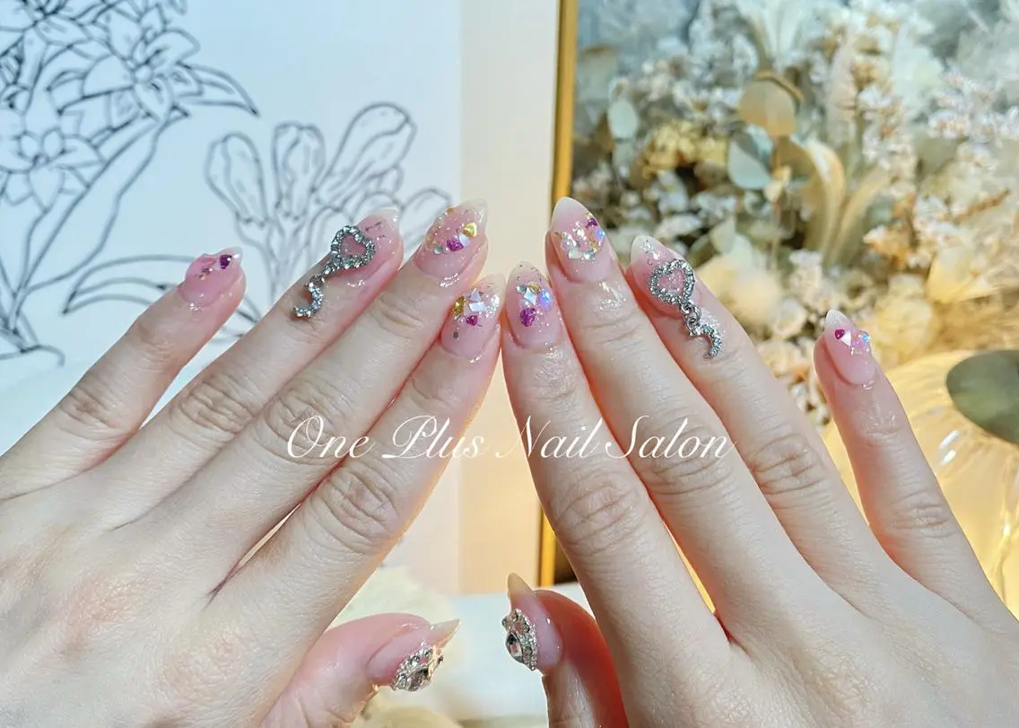 ネイル One Plus Nail Salonのネイルデザイン