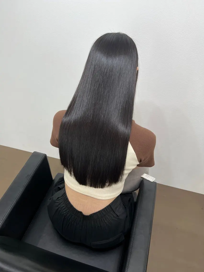 ロング 髪質改善 縮毛矯正 酸性ストレート 加藤 詩流のヘアスタイル