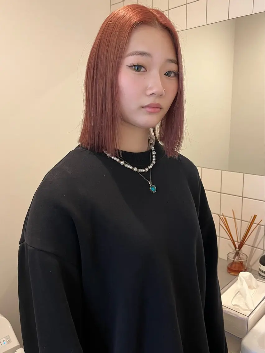 ミディアム カラー カット ヘアカラー yuka/ハイトーン /ボブカットモデルのヘアスタイル
