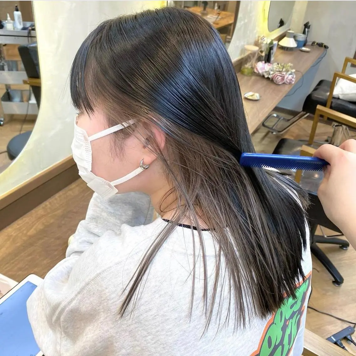 カット＋ケアカラー＋イヤリングカラー＋トリートメント🏹の写真