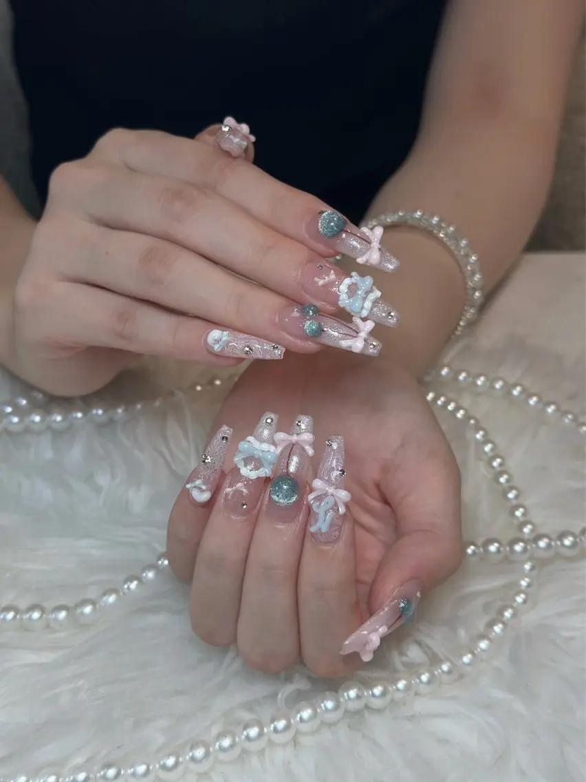 ネイル チークネイル ドット フレンチネイル グラデーション ハート ハンドネイル ハンドケア Eli Muse 新宿ネイルのネイルデザイン