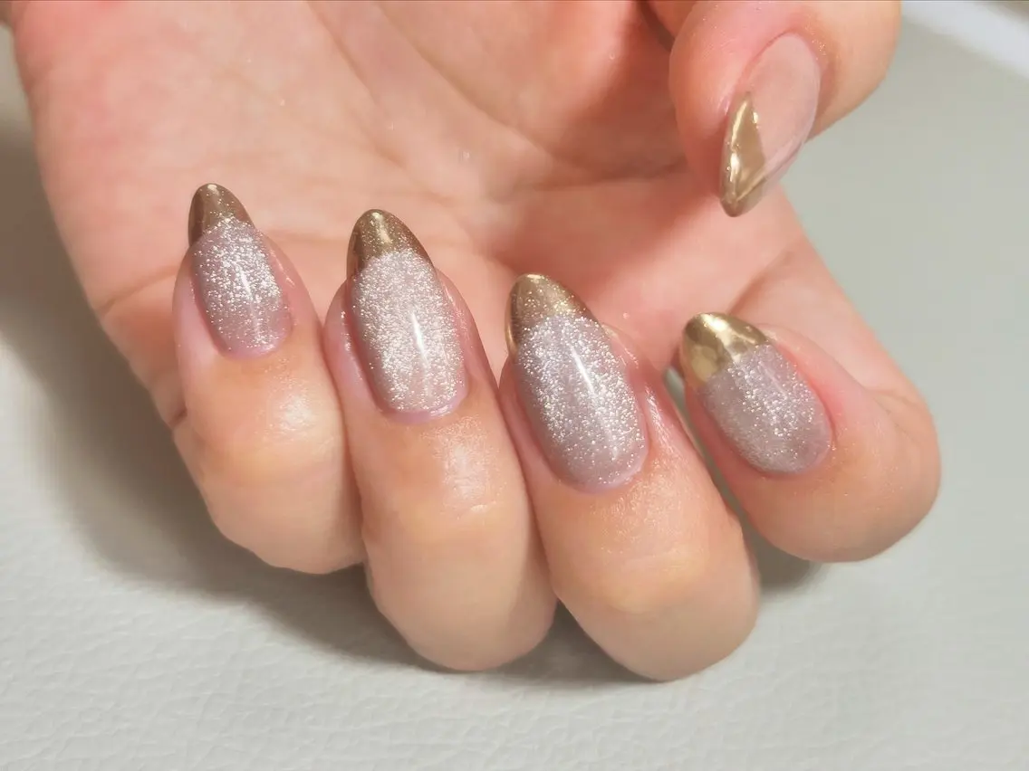 ネイル フレンチネイル マグネットネイル ミラーネイル ek.nail⭐︎ kanaのネイルデザイン