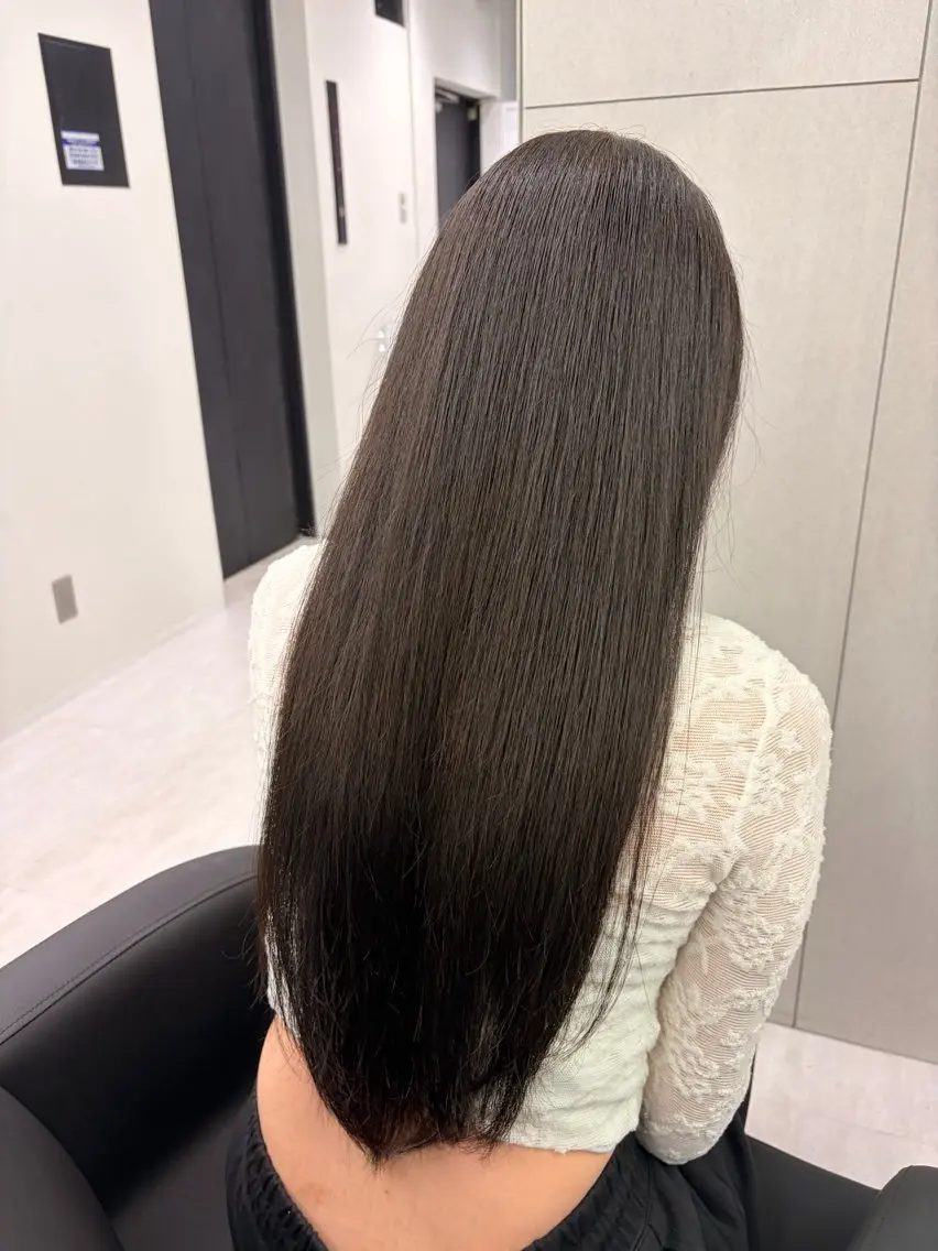 ロング カラー ヘアカラー トリートメント 徳永 美里愛のヘアスタイル