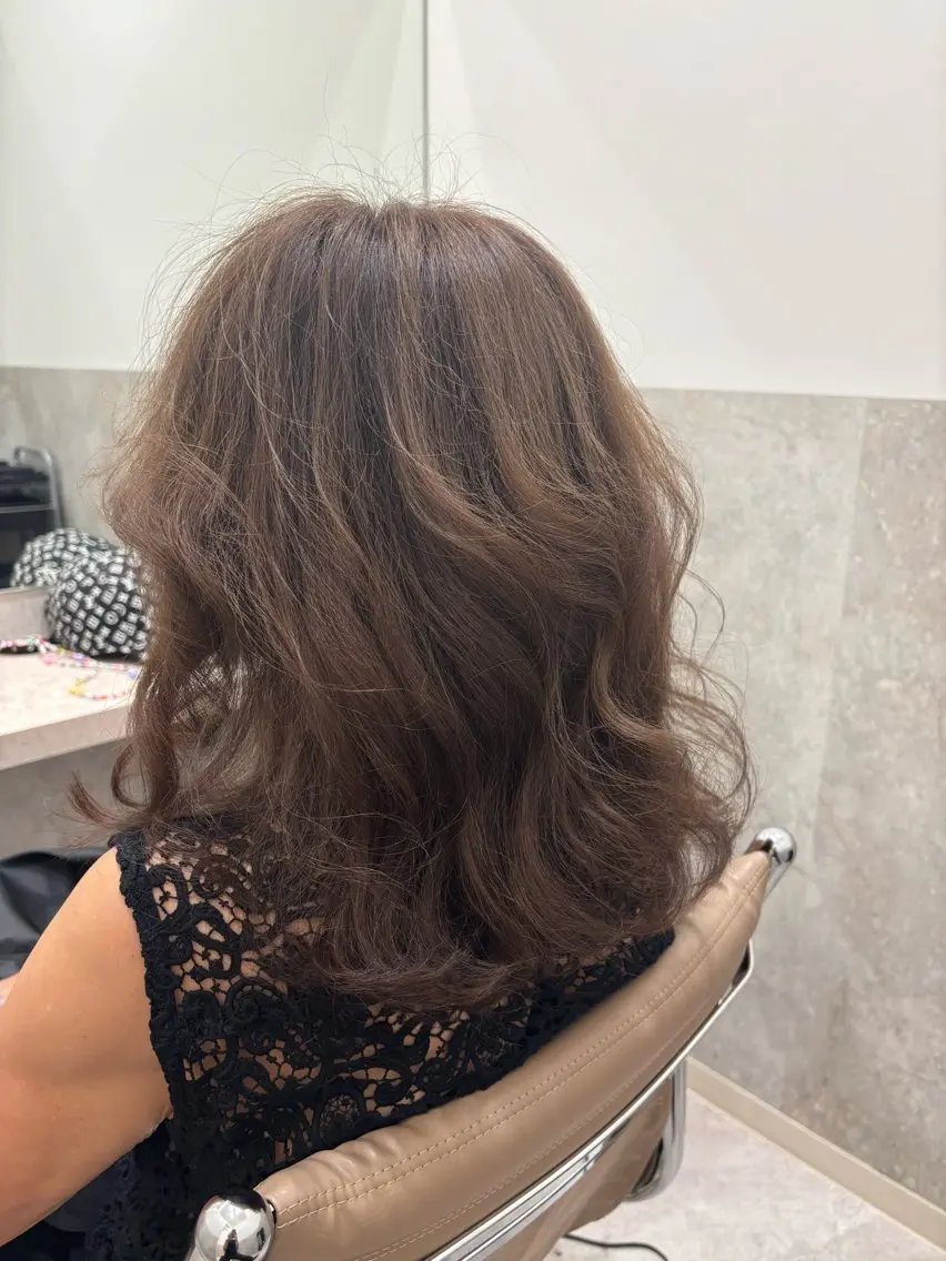セミロング カラー カット ヘアカラー トリートメント サトウヒロヤ✨全年代 大歓迎✨銀座→金沢のヘアスタイル