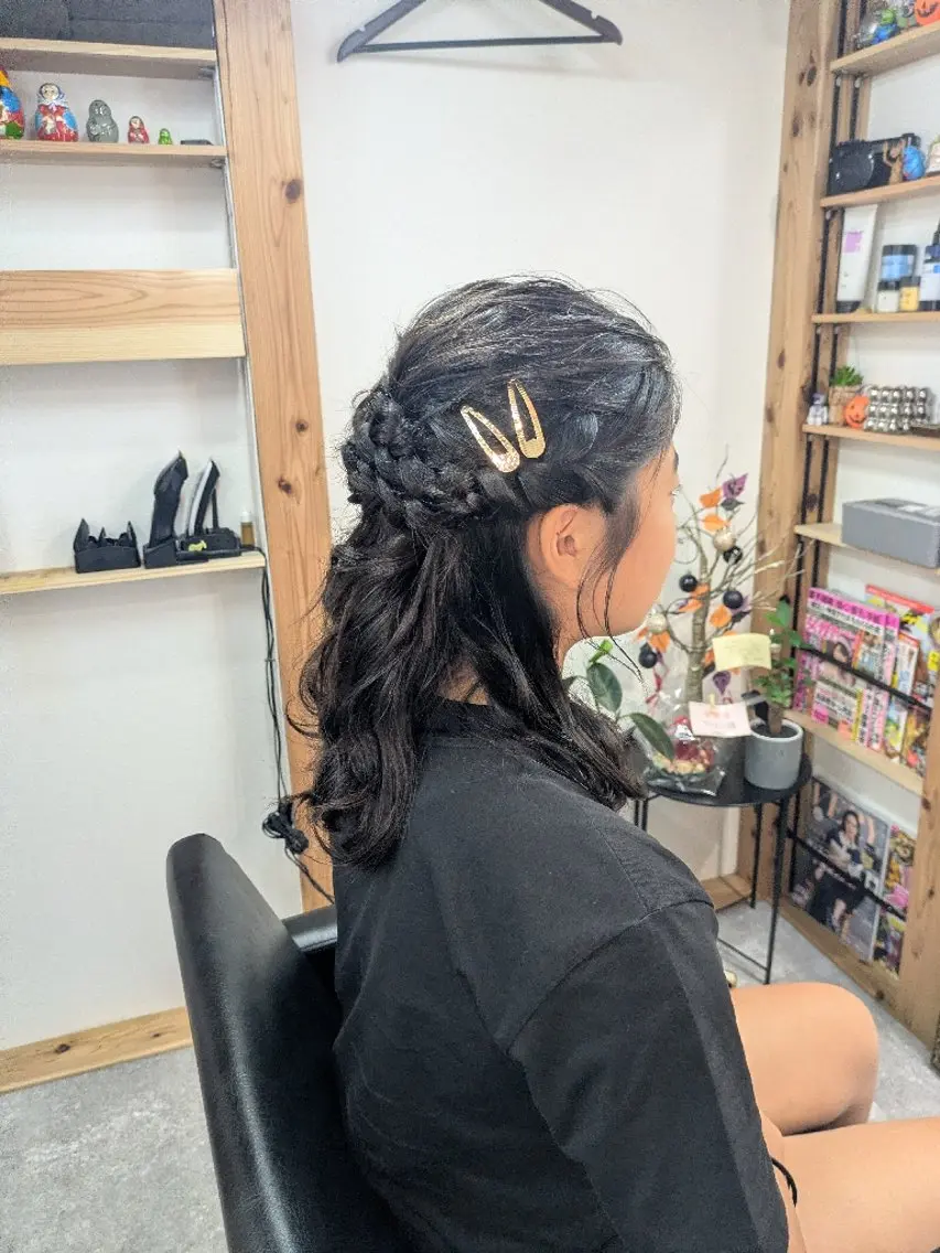 ミディアム ヘアアレンジ ヘアセット 浜松/篠原町 ハリコシ艶カラーのヘアスタイル