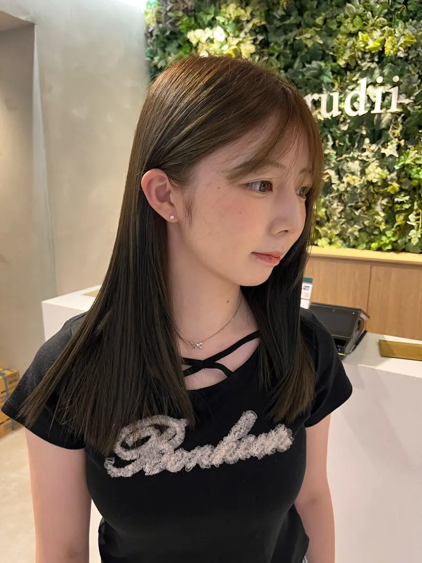 セミロング ヘアカラー 田中 もも🍑のヘアスタイル