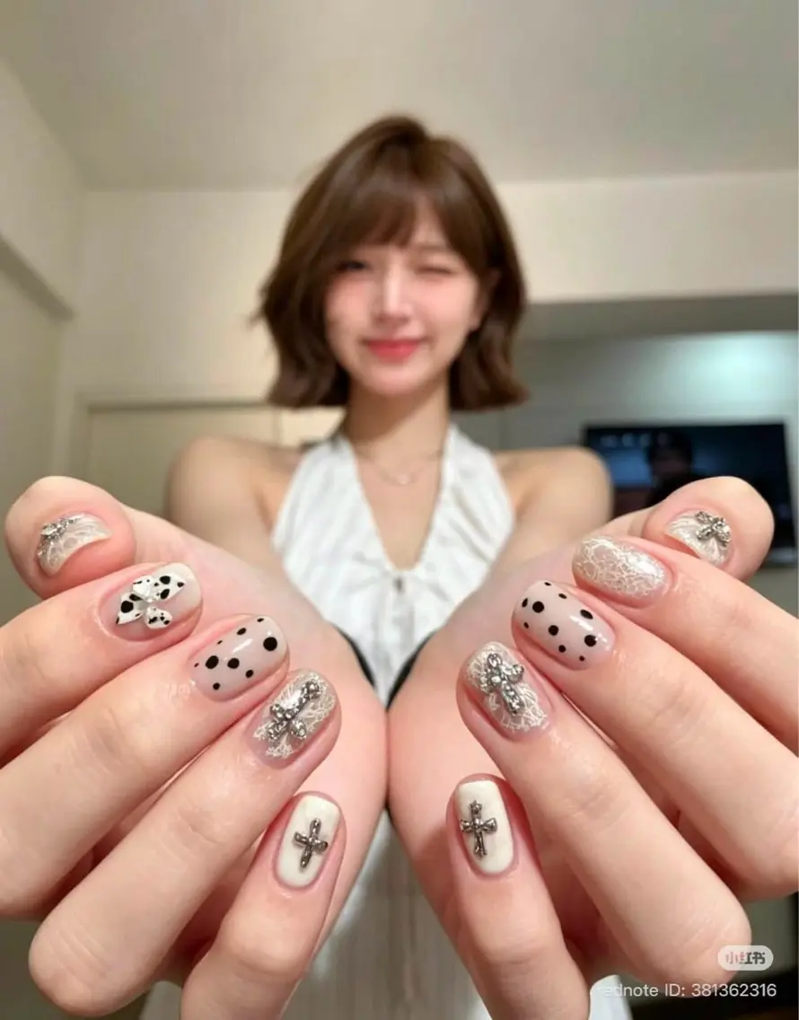 ネイル アートネイル フレンチネイル ジェルネイル 韓国ネイル 持ち込み ハンドネイル Suka ANA.CHUOのネイルデザイン
