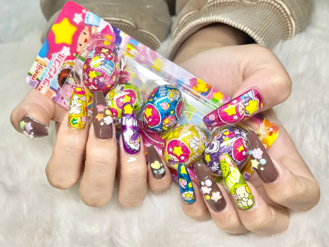 ネイル FILL nail SHIORIのネイルデザイン