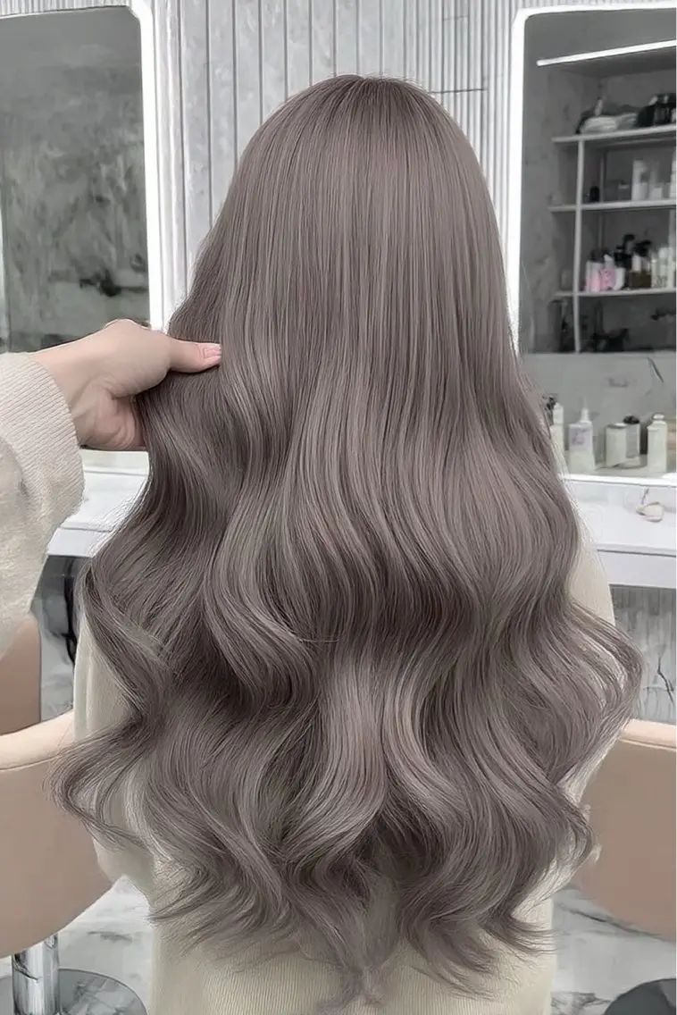 ロング パーマ ヘアカラー 縮毛矯正 ハイトーンカラー が絶対可愛い✨泰聖✨のヘアスタイル