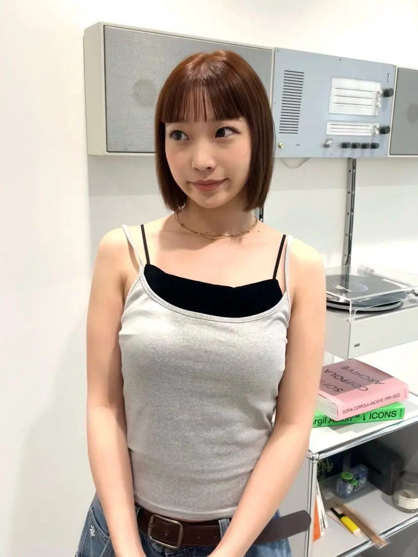 ショート カラー kosoraレイヤー ハイトーン/デザインのヘアスタイル