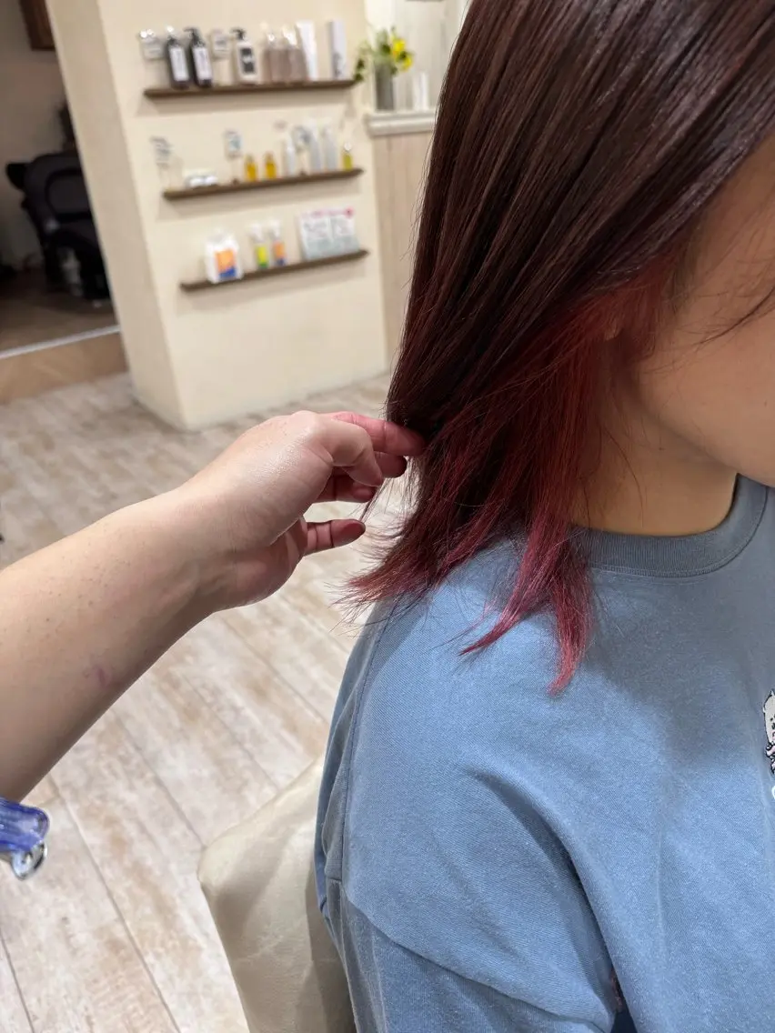 ミディアム カラー ミディアムレイヤー ブリーチ ケアブリーチ インナーカラー ピンクカラー カット ヘアカラー トリートメント 新越谷noble店長 松本拓也▶◀*.のヘアスタイル